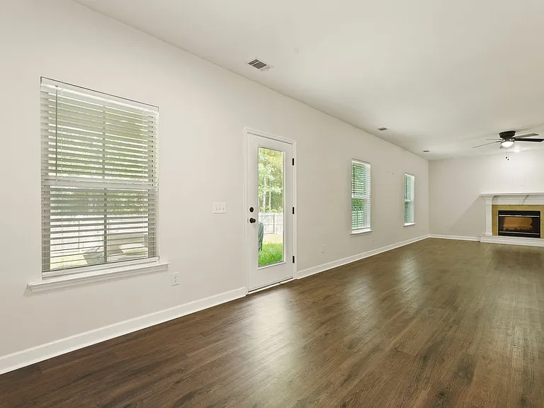 168 Green Paddock Cir — Photo 18