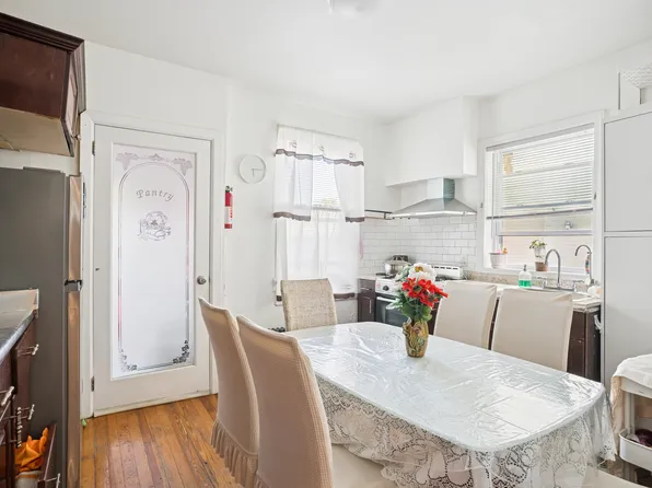 96-15 Alstyne Avenue image 3 of 9