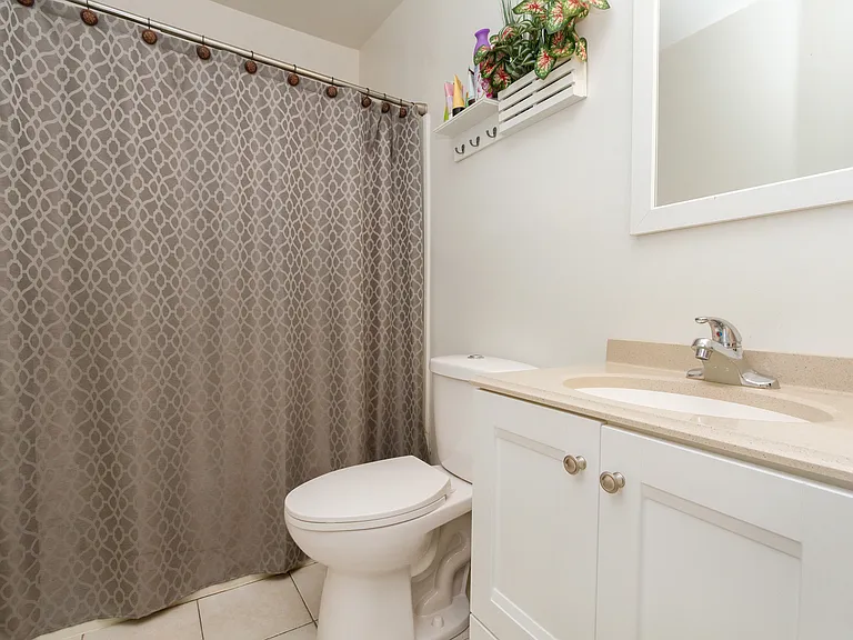 7011 Astor Ave #F2 — Photo 5