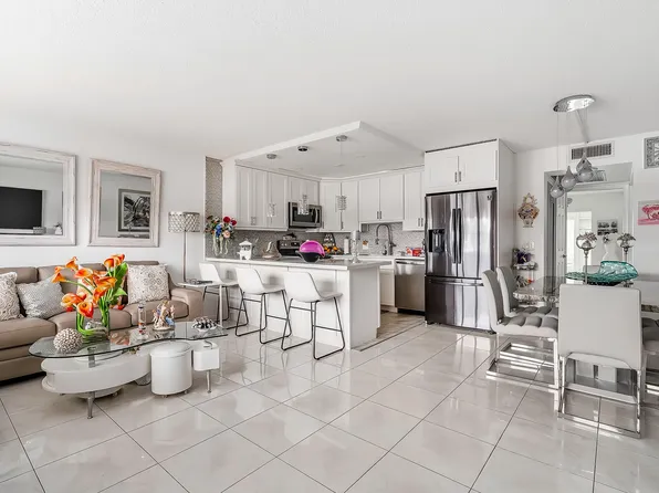 1012 Lincoln #A, Boca Raton, FL 33434