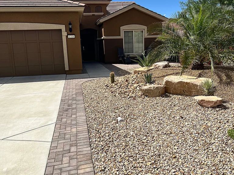 1318 Heritage Trl — Photo 1