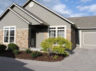 11275 Summit St APT 2501, Lenexa, KS 66215