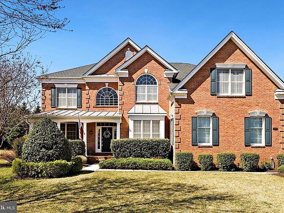 2nd image of 5368 Walkerton Ct