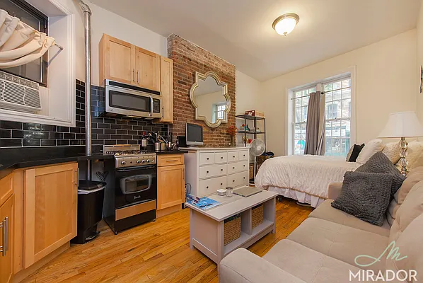 Rented by Mirador Real Estate | media 8