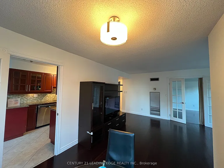 7 Carlton St #1115 — Photo 5