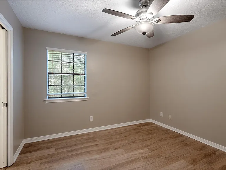 2402 Sycamore Ave #D8 — Photo 16