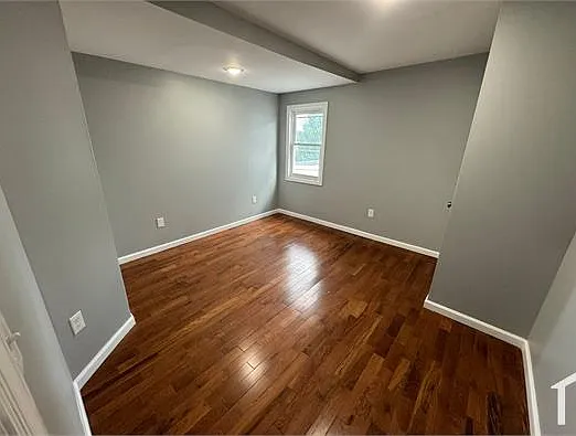 264 Vermont Ave #3 — Photo 2
