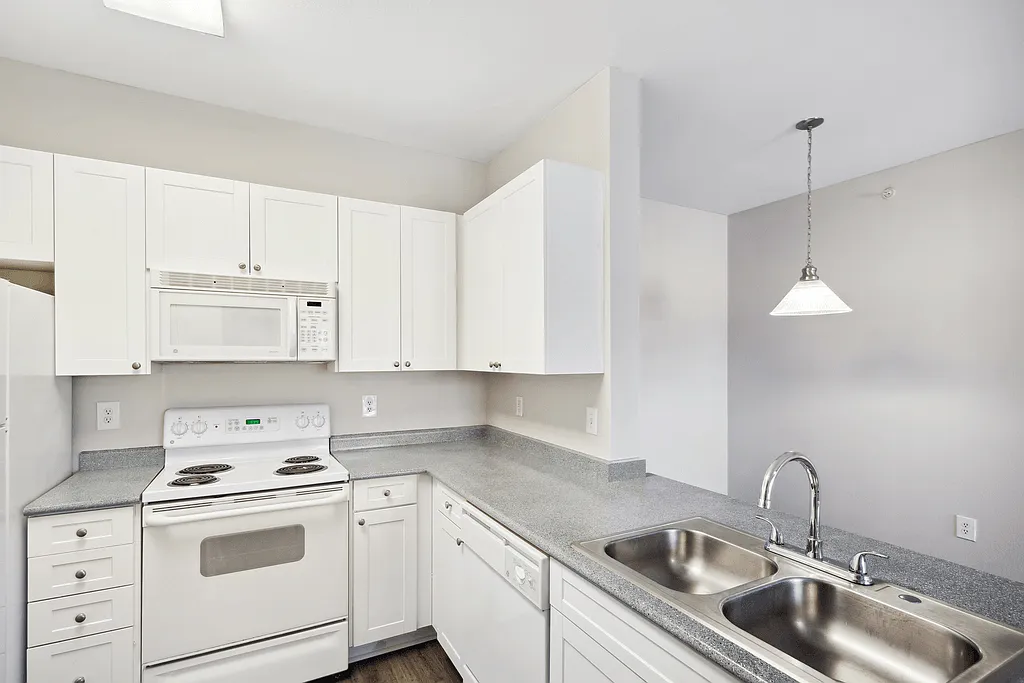 Providence Place Apartment Homes — Photo 4