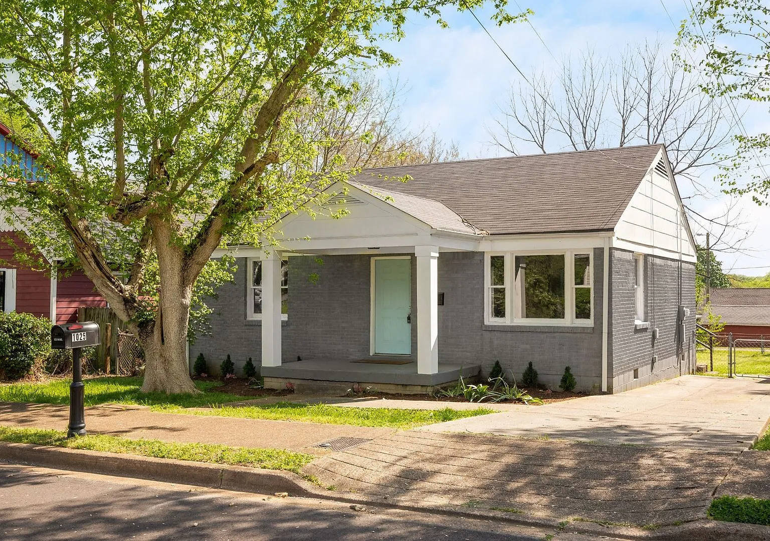 Coming in September. Great remodel in Cleveland Park off Ellington Parkway! — Photo 1