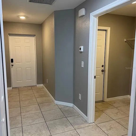 17107 Thompson Ave #17107 — Photo 2
