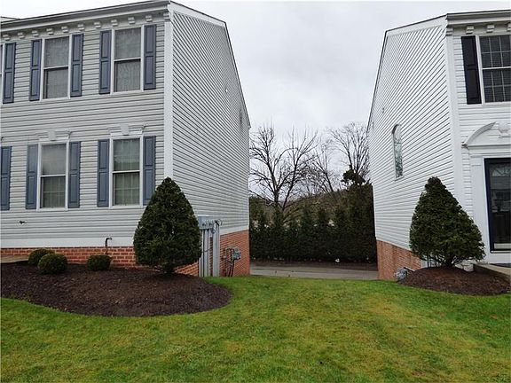 2nd image of 322 Trotwood Dr