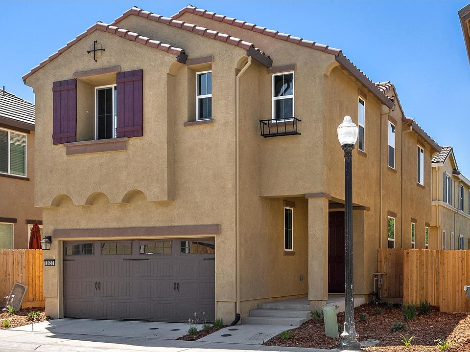 1st image of 3652 Odessa Ln