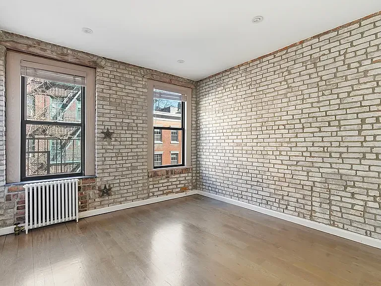 194 W 10th St #5B — Photo 5