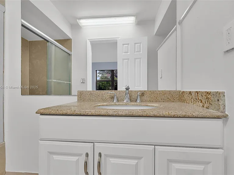 9355 SW 8th St #425 — Photo 20