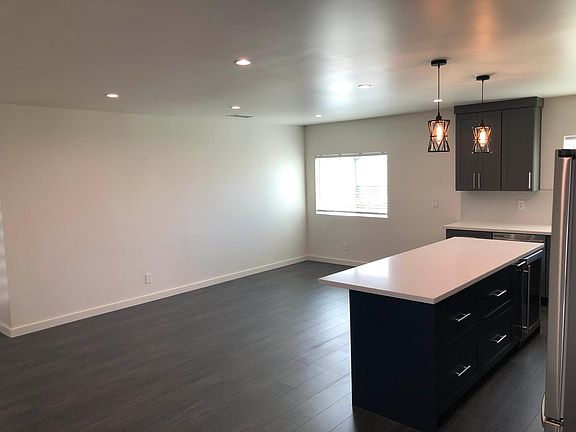 5th image of 2451 N Orchard Dr