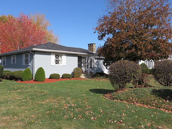 2nd image of 107 Parkwood Dr