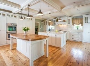 11 Foley Beach Rd, Hingham, MA 02043