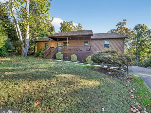 174 Boone Ct, Mc Gaheysville, VA 22840