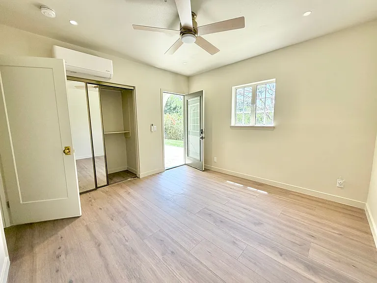 1515 Indiana Ave — Photo 47