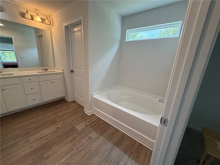 54 Autumnwood Ct — Photo 20