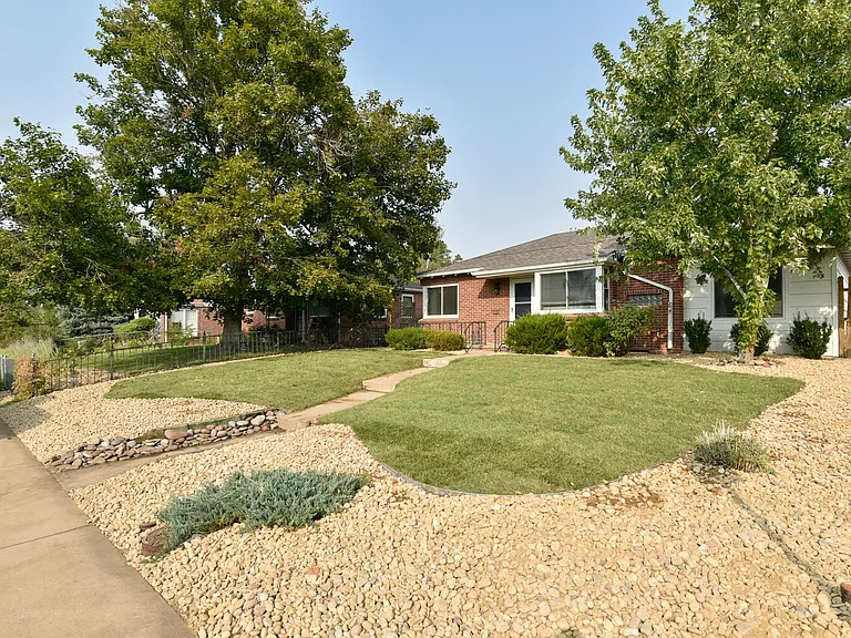 3208 Niagara St — Photo 3