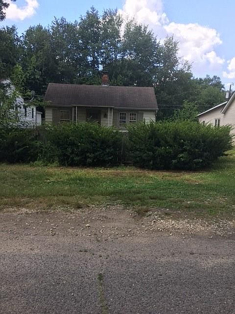 2nd image of 1156 N Livingston Ave