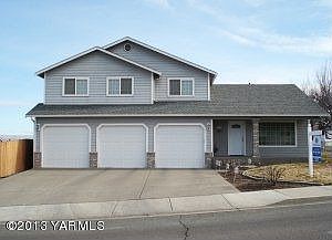 1st image of 121 Herlou Dr