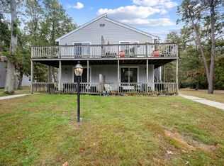 70 Cape Dr APT 7D, Mashpee, MA 02649