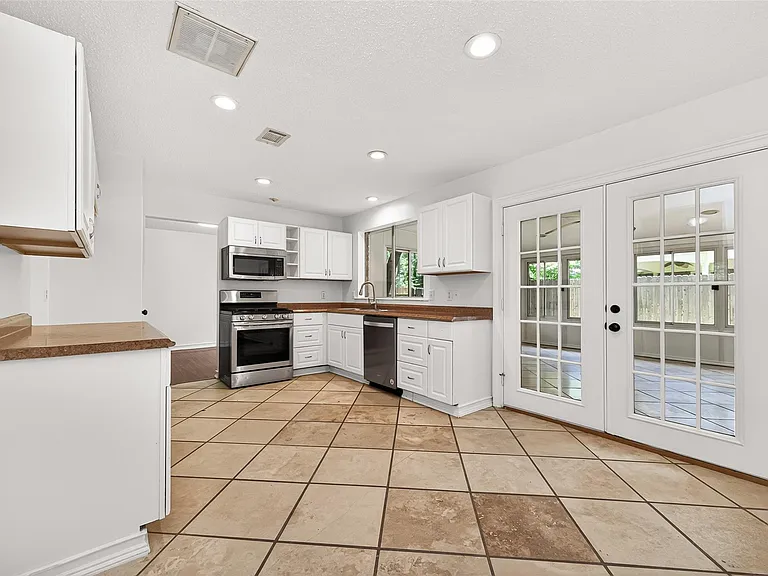 42 Rockridge Dr — Photo 14