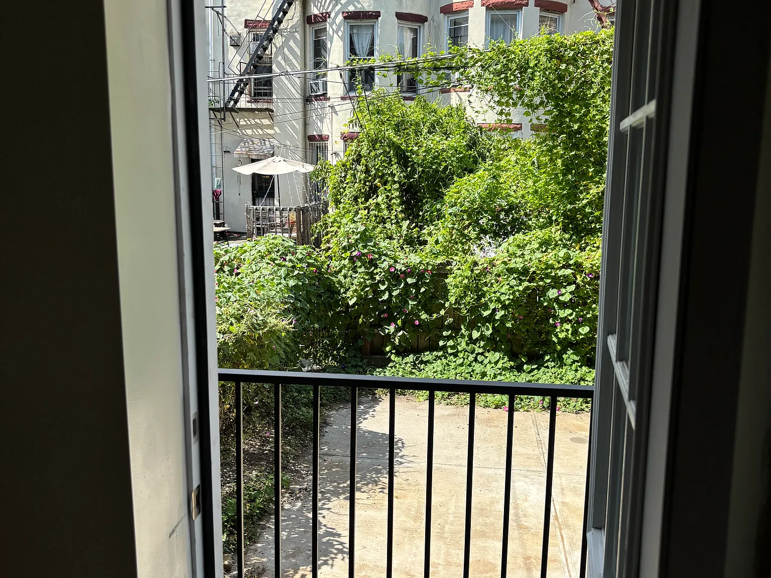 1677 Gates Avenue — Photo 3