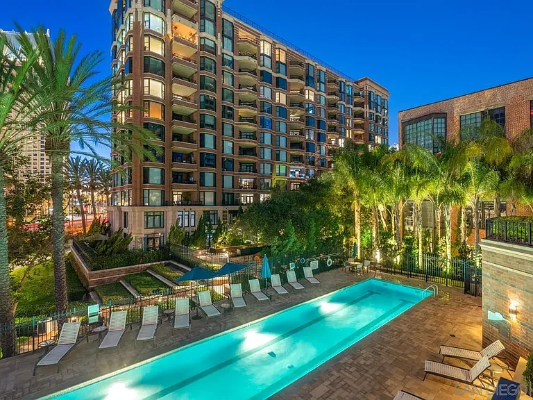 500 W Harbor Dr W #616 — Photo 58
