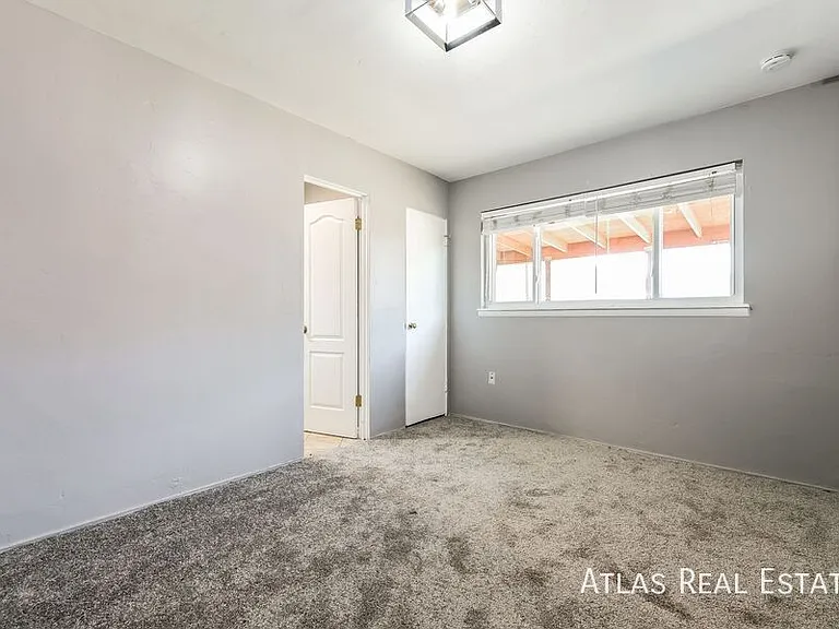1620 Phoenix Ct — Photo 7