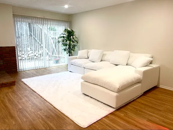 7380 Elmhurst Pl #A, Goleta, CA 93117