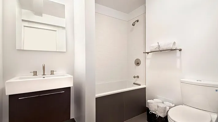 Sold by Fenwick Keats Real Estate | media 11