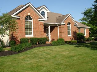 8686 Springflower Dr NW, Pickerington, OH 43147