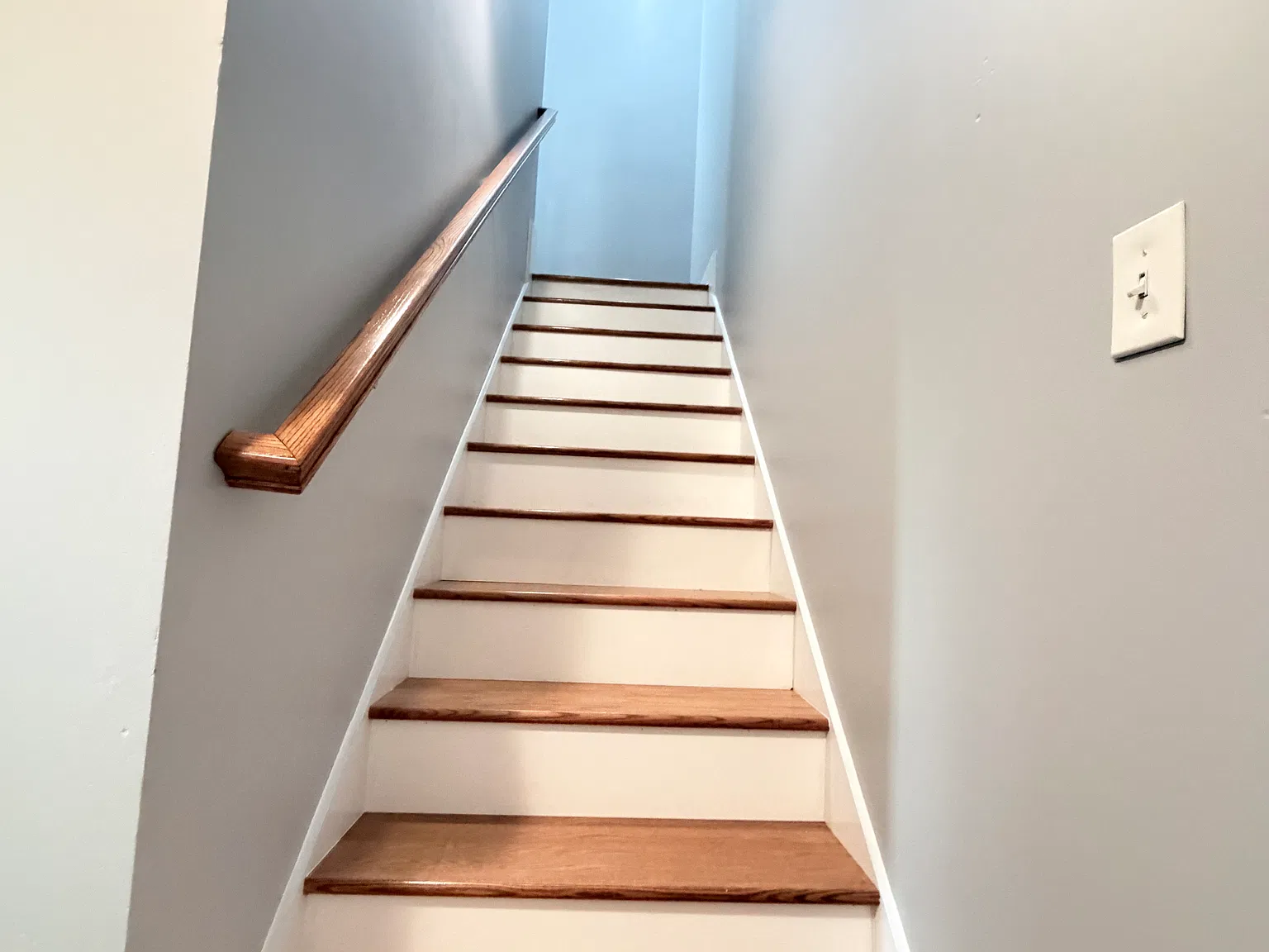 2 bed, 2.5 bath, 1233 sqft, $1,100 — Photo 3