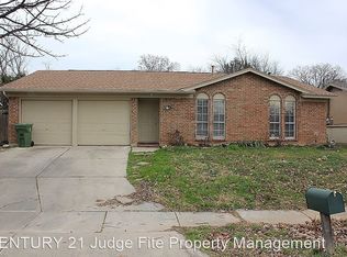 2709 Avonhill Dr, Arlington, TX 76015