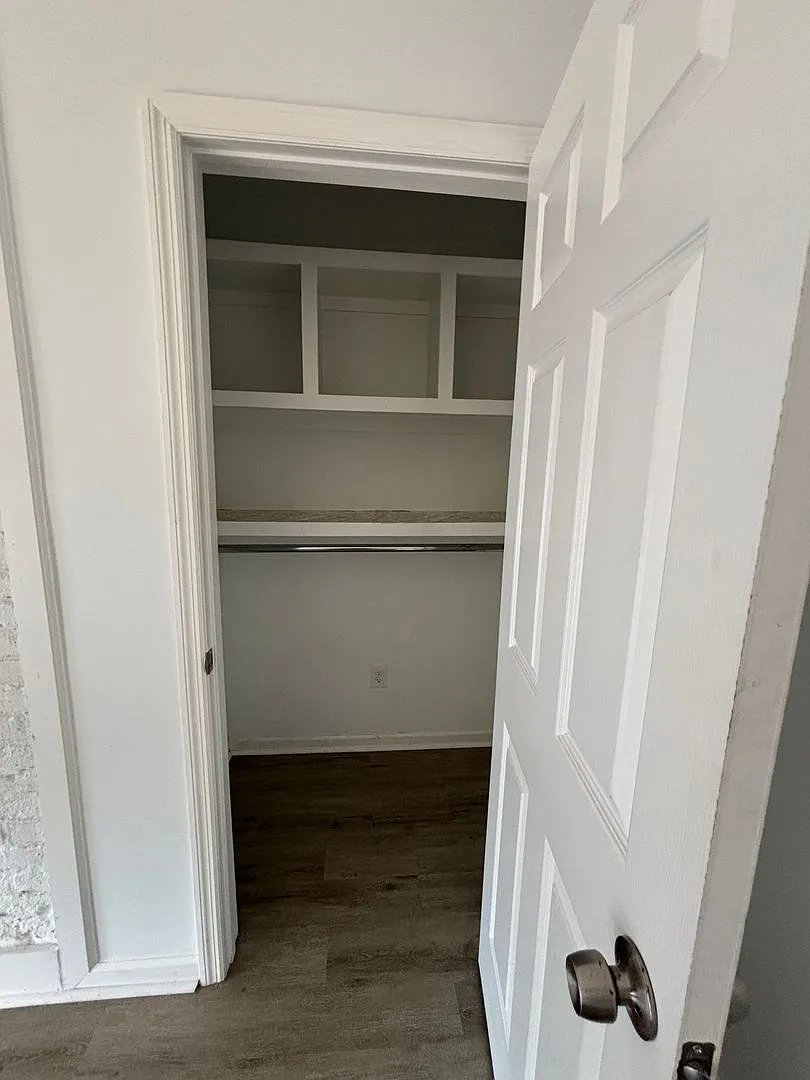 207 S Porter — Photo 4