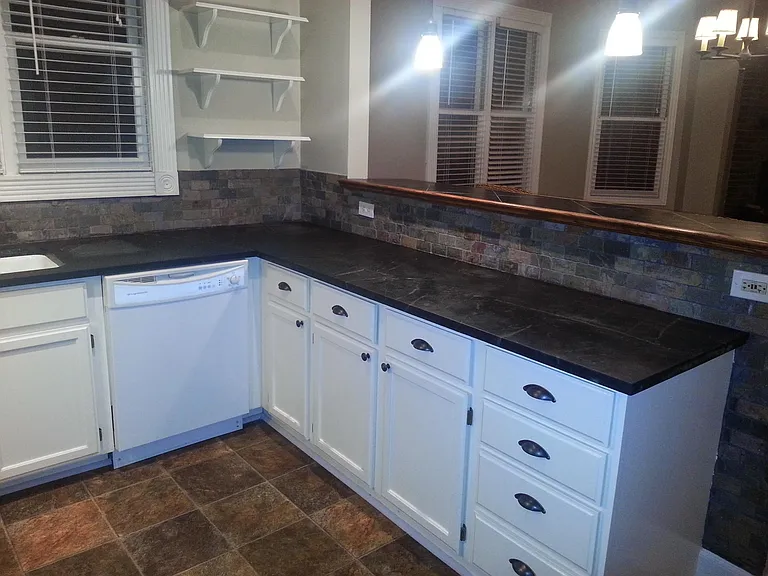 1109 Sherman Ave — Photo 2