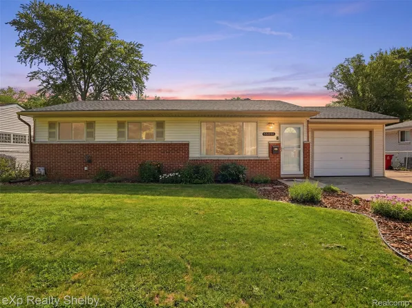 36346 Winterset Dr, Clinton Township, MI 48035