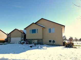 505 Herman Cir, Tea, SD 57064
