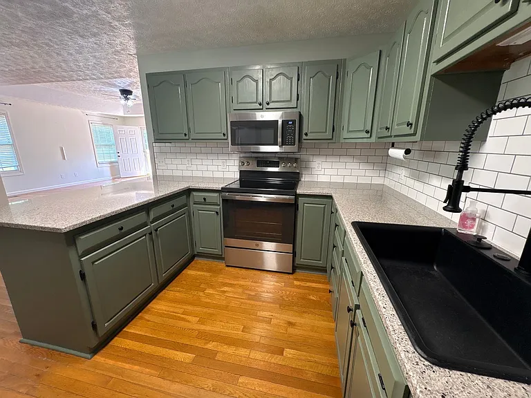 671 Circle Dr — Photo 10