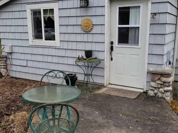 3283 Woodcock Rd, Sequim, WA 98382