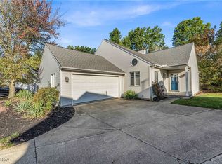 6671 Laurel Ln #142, Olmsted Falls, OH