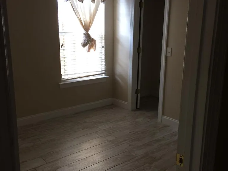 403 Equinox Cir — Photo 7