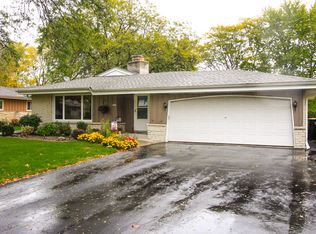 4410 N 110th St, Wauwatosa, WI 53225