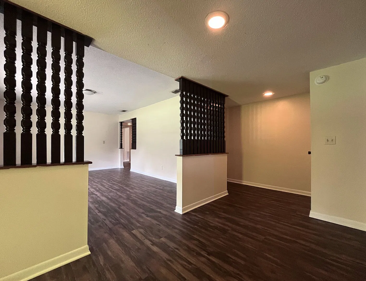 Huge 5 Bedroom, 3 Bathroom House - Just South of Archer Road! — Photo 3