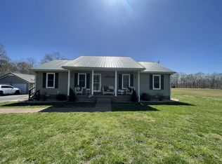 2533 Airport Rd, Nunnelly, TN 37137