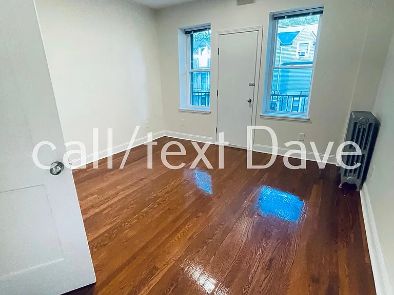 123 Sutherland Rd #1 — Photo 13
