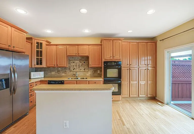 1606 Wilcox Ave — Photo 17
